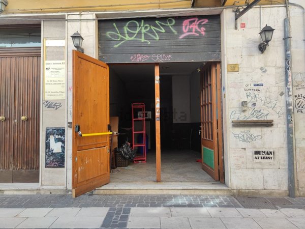 locale commerciale in vendita a Pescara