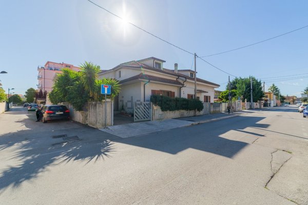 casa indipendente in vendita a Pescara