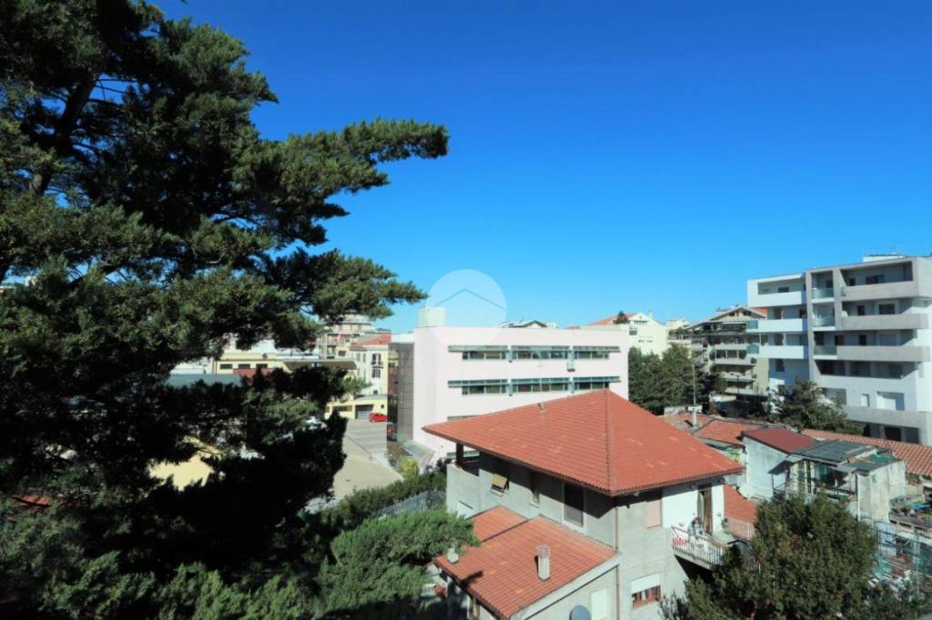 appartamento in vendita a Pescara in zona Centro Città