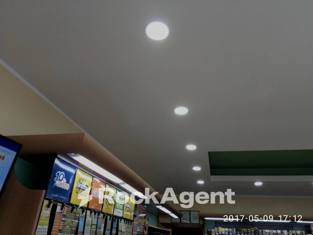 negozio in vendita a Pescara in zona Fontanelle