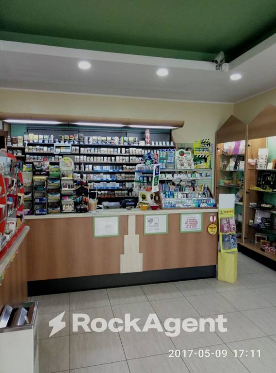 negozio in vendita a Pescara