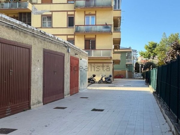 casa indipendente in vendita a Pescara in zona Porta Nuova