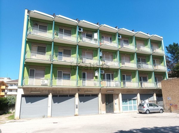 appartamento in vendita a Pescara in zona Porta Nuova