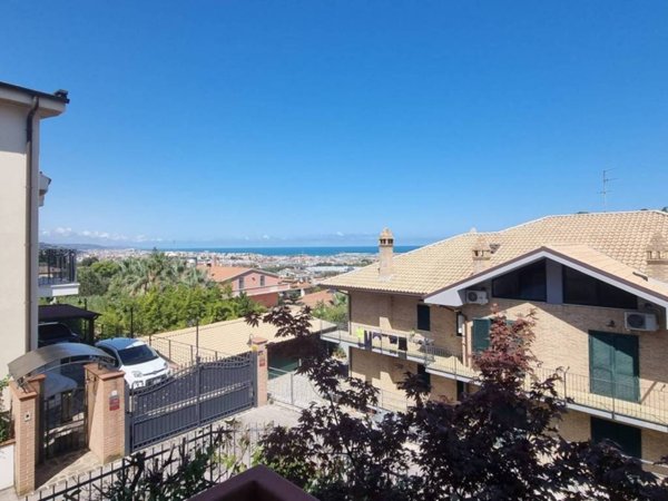 appartamento in vendita a Pescara in zona Pineta