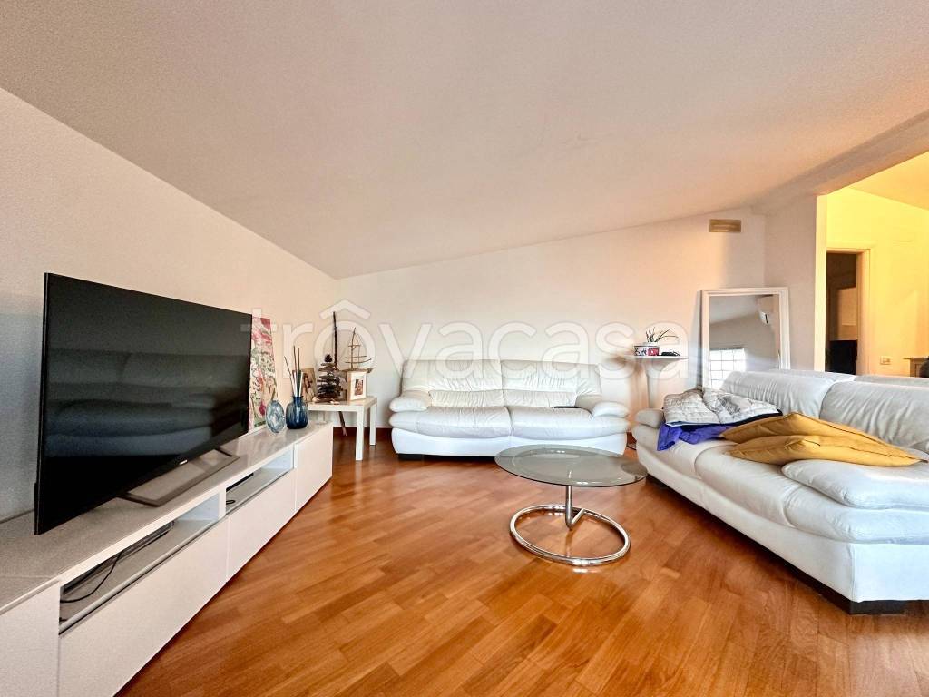 appartamento in vendita a Pescara in zona Colle Scorrano