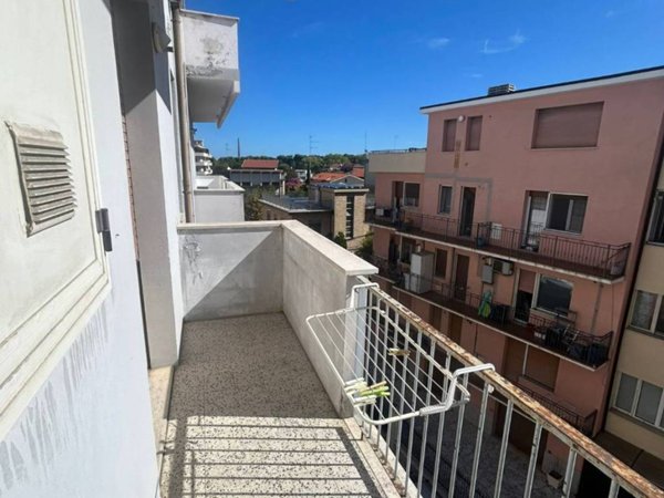 appartamento in vendita a Pescara in zona Stadio