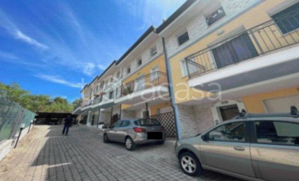 terreno agricolo in vendita a Pescara in zona Colle Innamorati