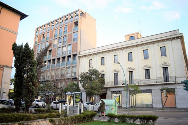 ufficio in vendita a Pescara in zona Porta Nuova
