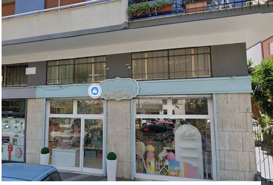 negozio in vendita a Pescara in zona Porta Nuova