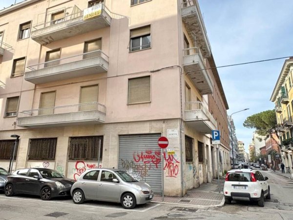 appartamento in vendita a Pescara in zona Centro Città