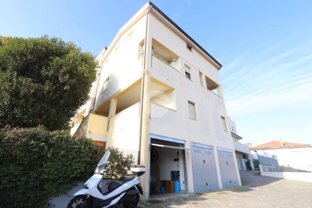 appartamento in vendita a Pescara in zona Colle Innamorati