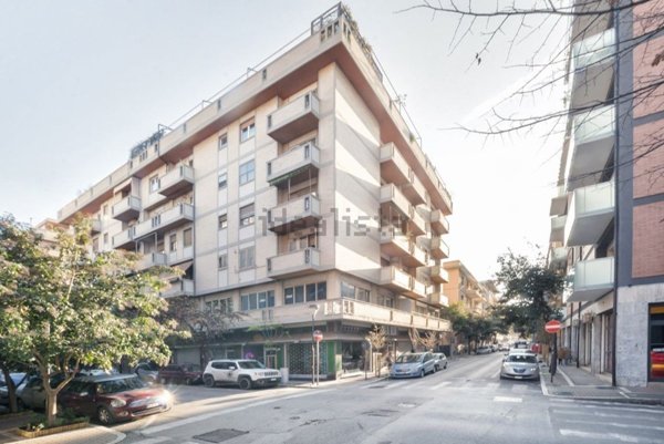 appartamento in vendita a Pescara in zona Centro Città