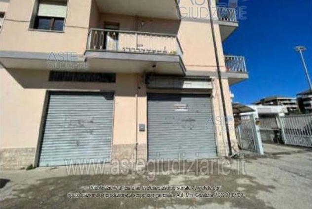 negozio in vendita a Pescara
