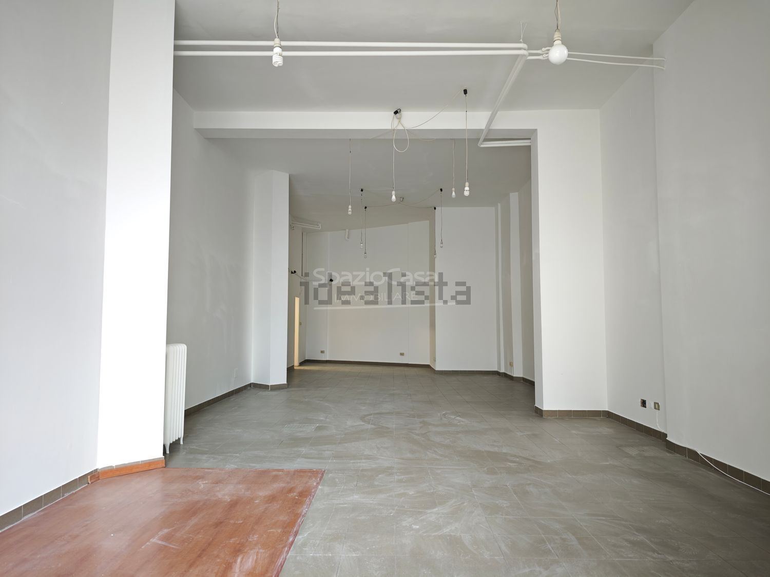 locale commerciale in vendita a Pescara in zona Stadio