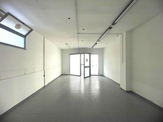 negozio in vendita a Pescara