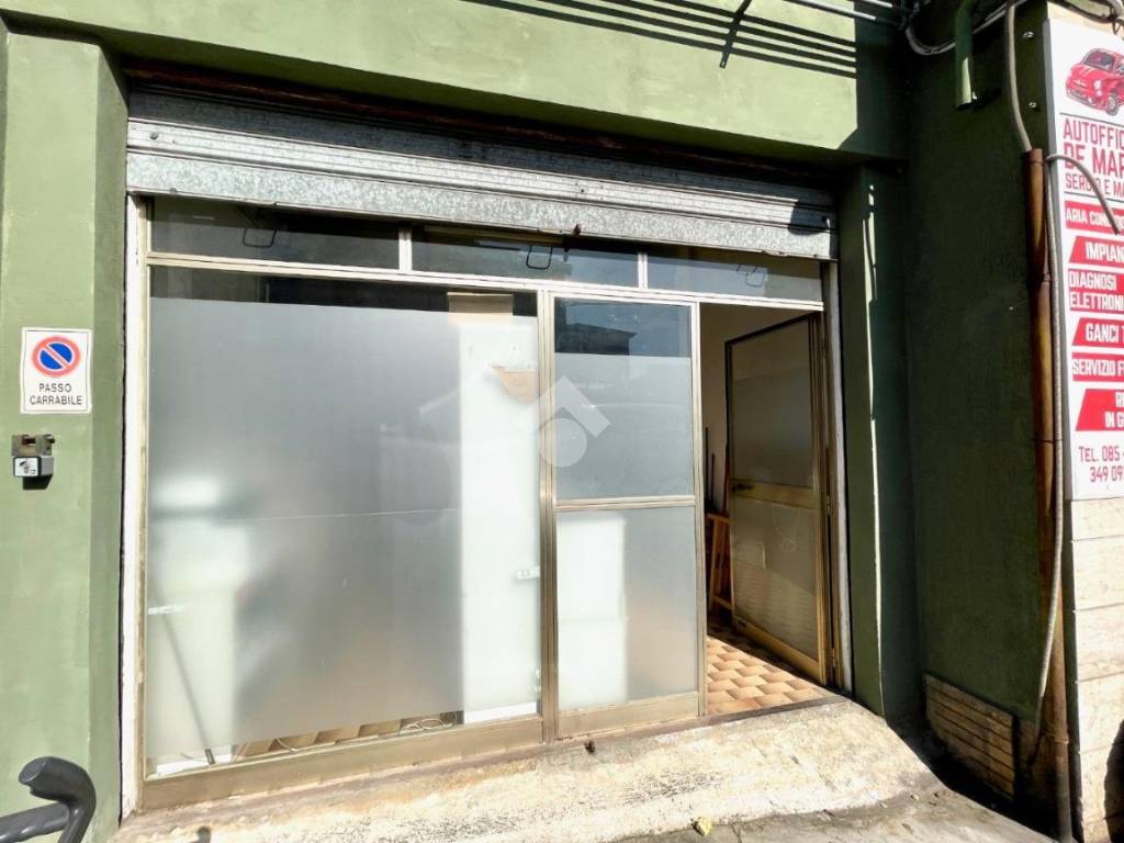 negozio in vendita a Pescara in zona Porta Nuova