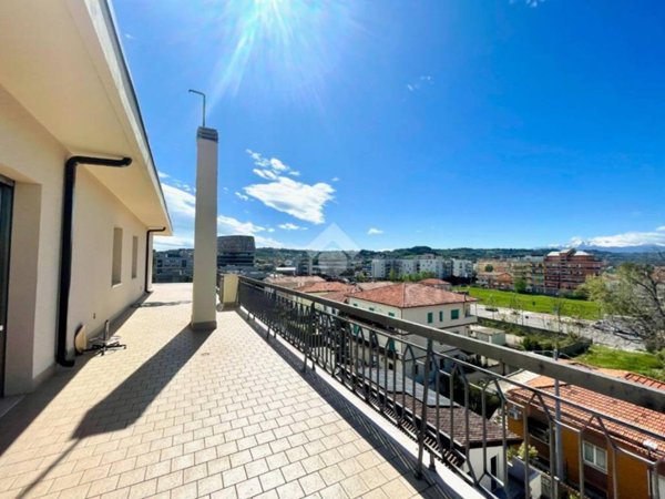 ufficio in vendita a Pescara