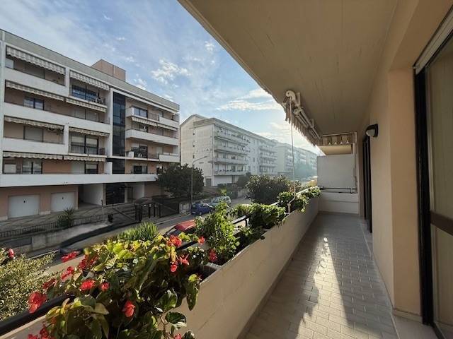 appartamento in vendita a Pescara in zona Centro Città