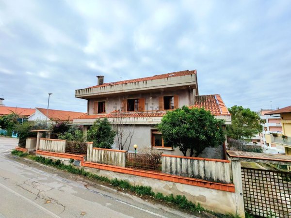casa indipendente in vendita a Pescara