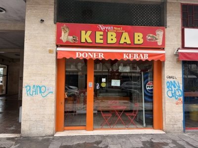 negozio in vendita a Pescara in zona Centro Città