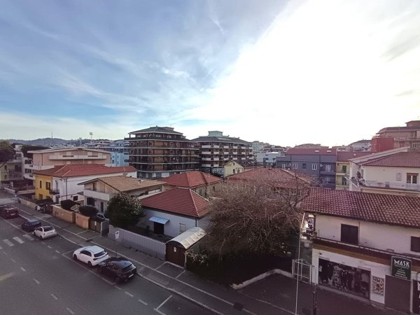 appartamento in vendita a Pescara in zona Pineta