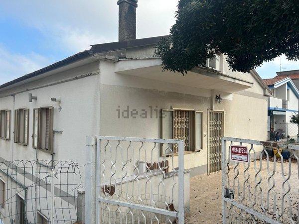 casa indipendente in vendita a Pescara