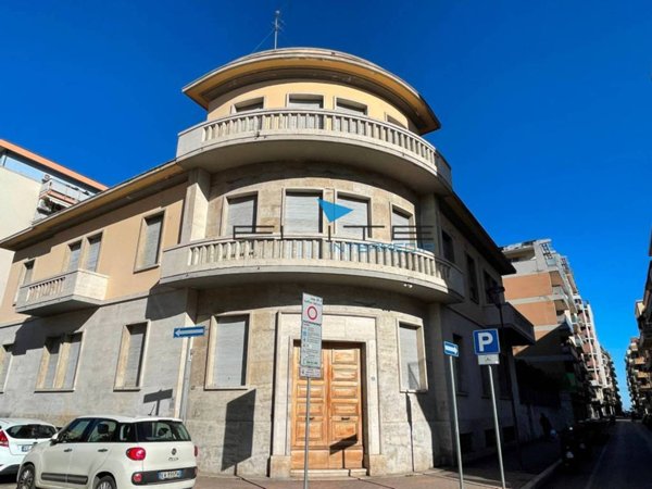 casa indipendente in vendita a Pescara in zona Centro Città