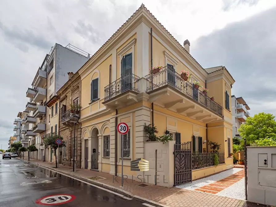 casa indipendente in vendita a Pescara