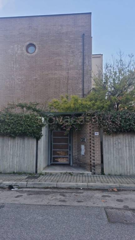 casa indipendente in vendita a Pescara in zona Stadio