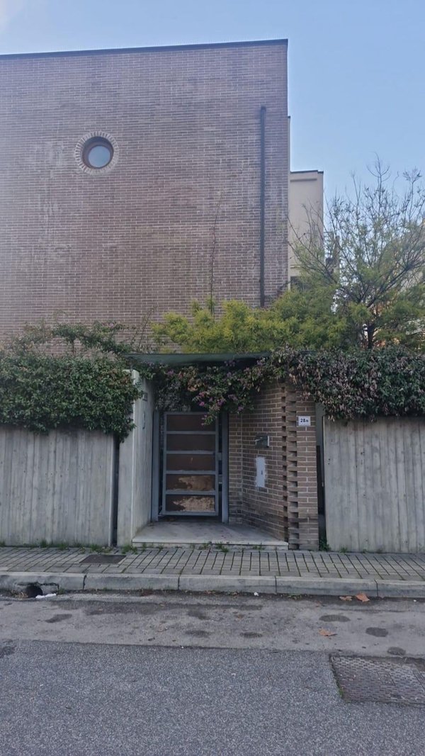 casa indipendente in vendita a Pescara in zona Porta Nuova