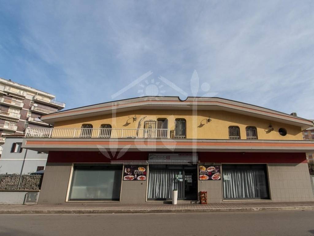 intera palazzina in vendita a Pescara in zona Centro Città