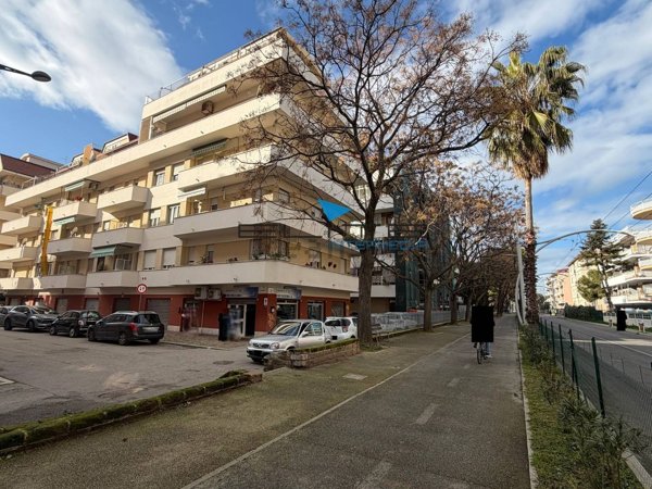 appartamento in vendita a Pescara in zona Centro Città