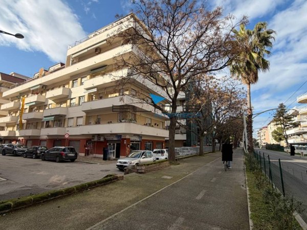 appartamento in vendita a Pescara in zona Duca degli Abruzzi