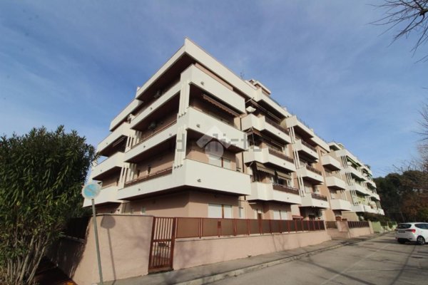 appartamento in vendita a Pescara in zona Pineta