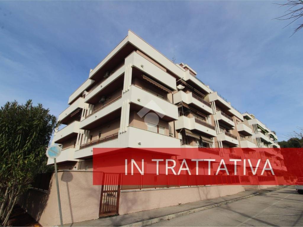 appartamento in vendita a Pescara in zona Pineta