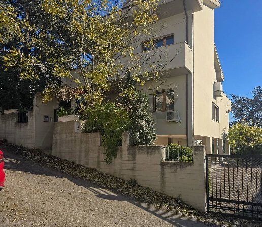 casa indipendente in vendita a Pescara in zona Colle Scorrano