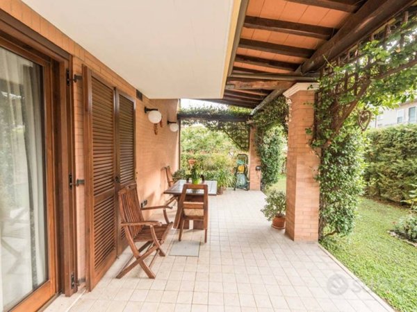 casa indipendente in vendita a Pescara in zona Porta Nuova