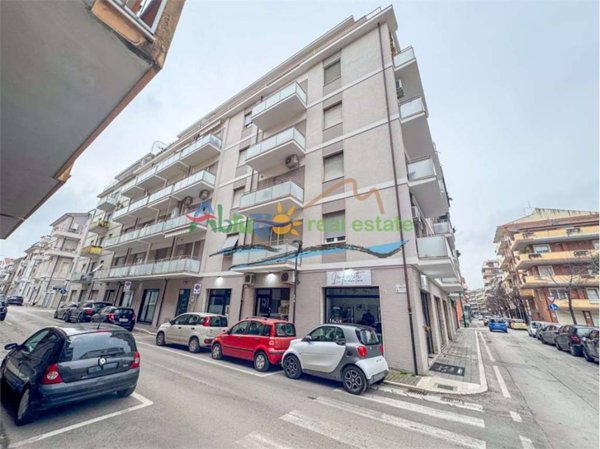 appartamento in vendita a Pescara in zona Centro Città