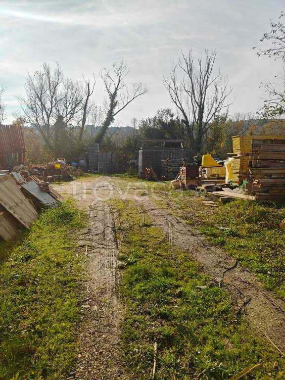 terreno agricolo in vendita a Pescara in zona Colle Innamorati