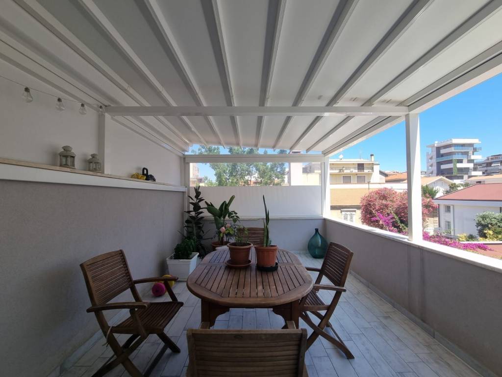 casa indipendente in vendita a Pescara