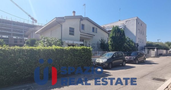 appartamento in vendita a Pescara in zona Centro Città