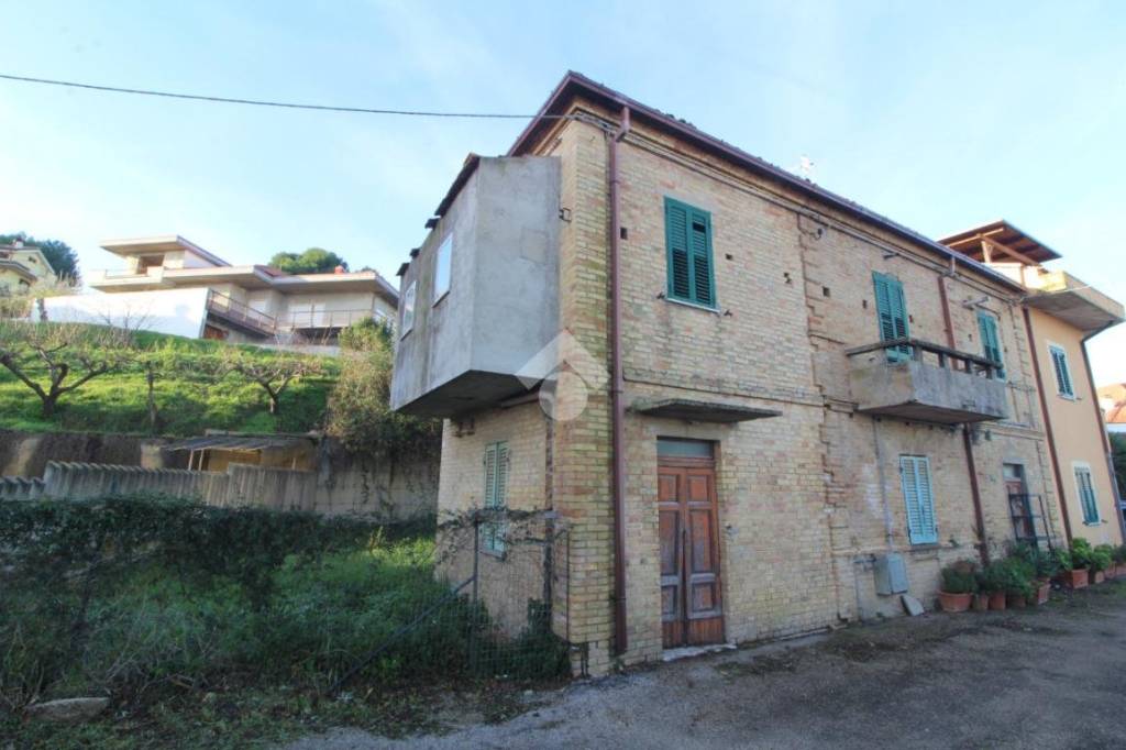casa indipendente in vendita a Pescara in zona San Silvestro
