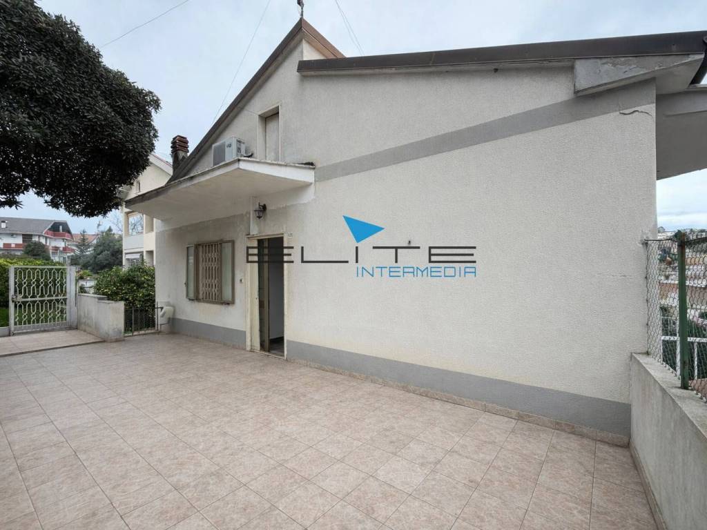 appartamento in vendita a Pescara in zona Ospedale