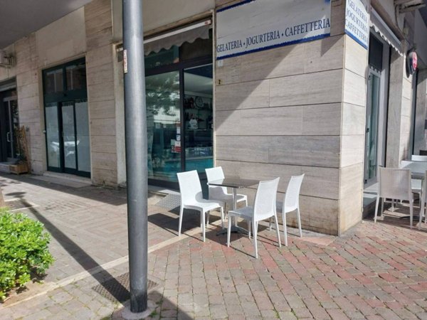 negozio in vendita a Pescara in zona Duca degli Abruzzi