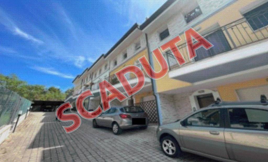 terreno edificabile in vendita a Pescara in zona Colle Innamorati