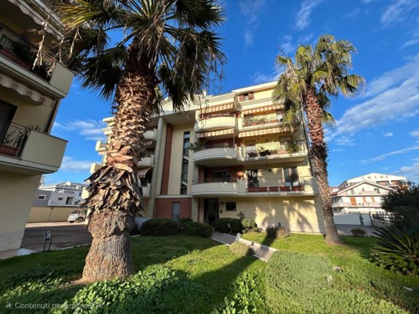 appartamento in vendita a Pescara in zona Porta Nuova