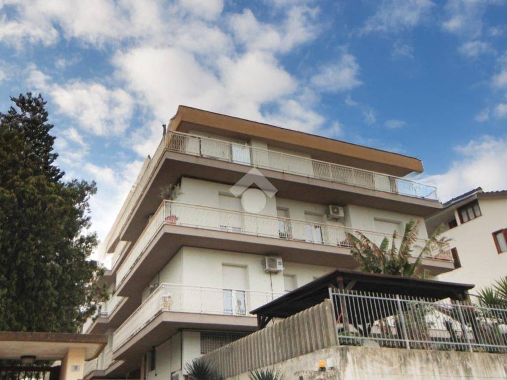 appartamento in vendita a Pescara in zona Pineta