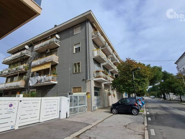 appartamento in vendita a Pescara in zona Porta Nuova