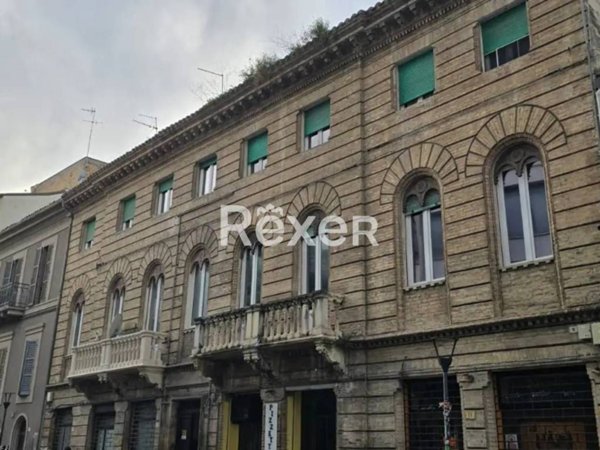 appartamento in vendita a Pescara in zona Porta Nuova