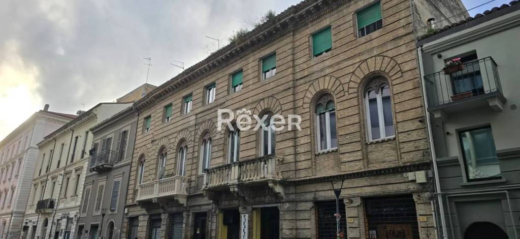 appartamento in vendita a Pescara in zona Porta Nuova